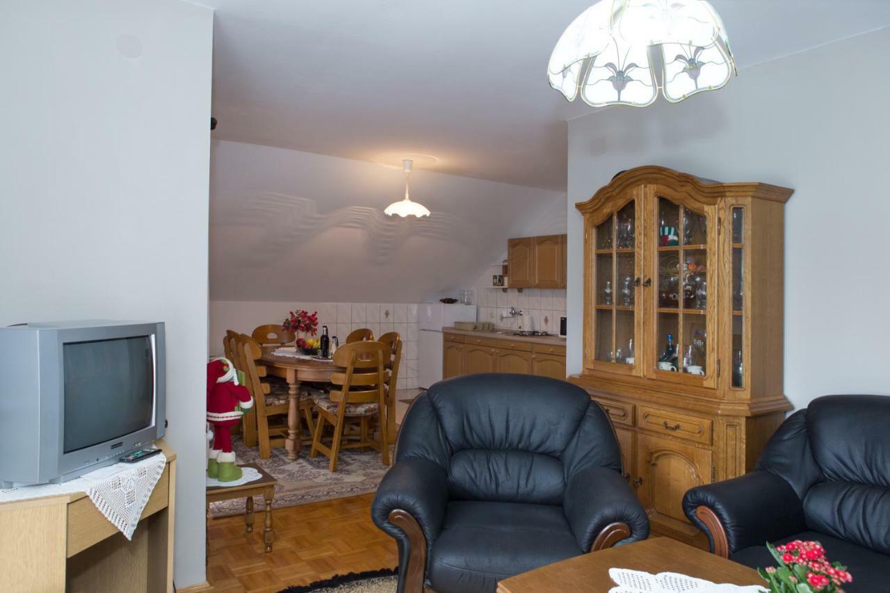 Apartman Dubravcic Appartement Otočac Buitenkant foto